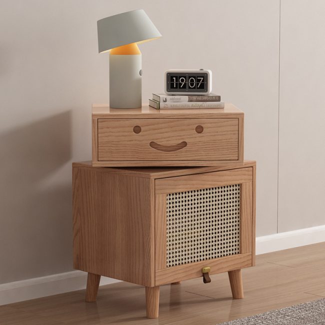 Smilo Bedside Table