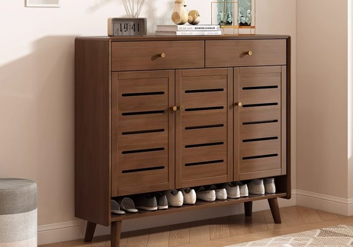Say Goodbye to Clutter: Entryway Solutions That Work